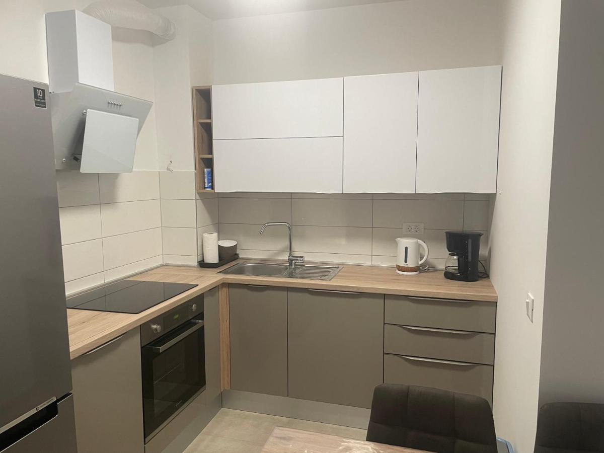 Apartment Diana Zara parking free Bagian luar foto